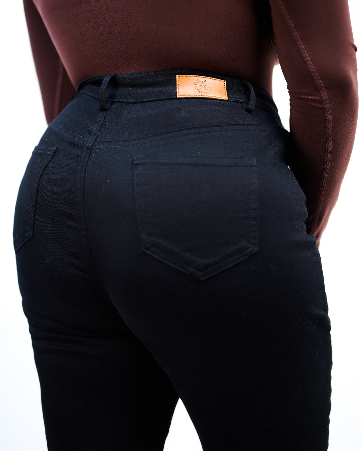 La Intocable | Jeans